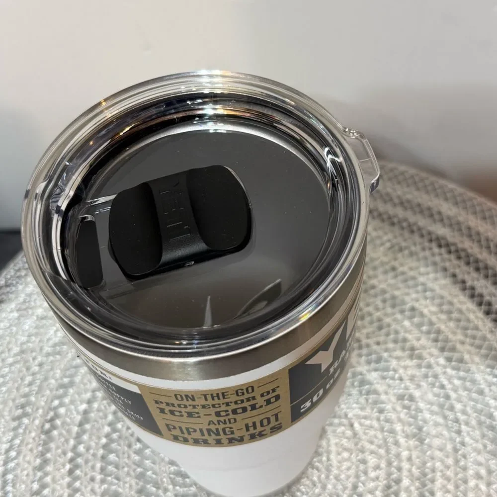 Yeti Rambler 30 oz Tumbler White NWT
